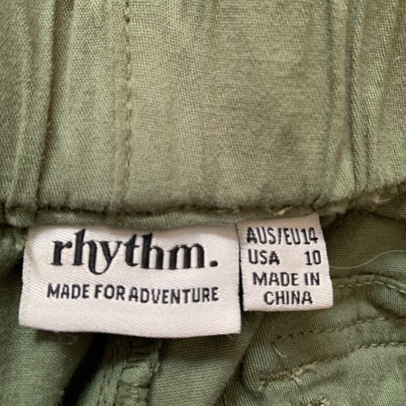 Shorts - Picture 2 of 2